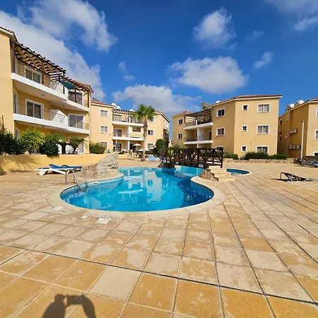 Cosea Living Elegant 2 Bedroom Ground Floor At Sirena Olympia 32